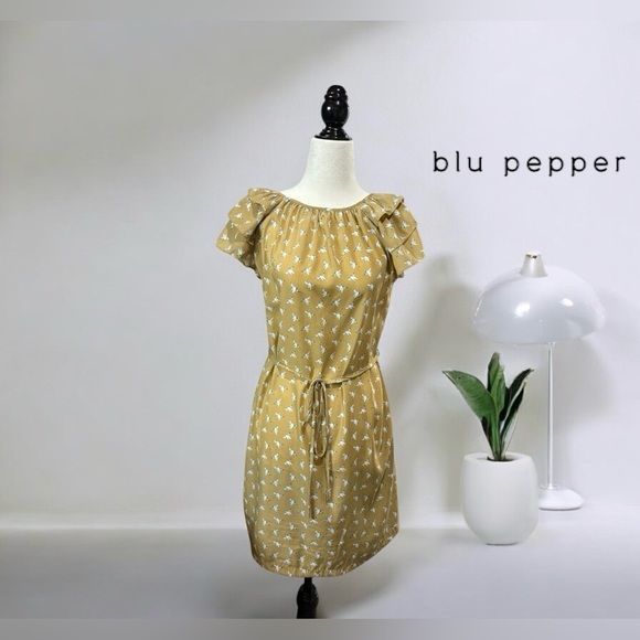 Blu Pepper, Chic Knee-Length Printed Dress, Medium, Tan, White - Picture 1 of 11
